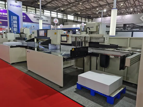 Automatic Computerized Cutter Paper Cutting Machine Line with Loading and Unloading 